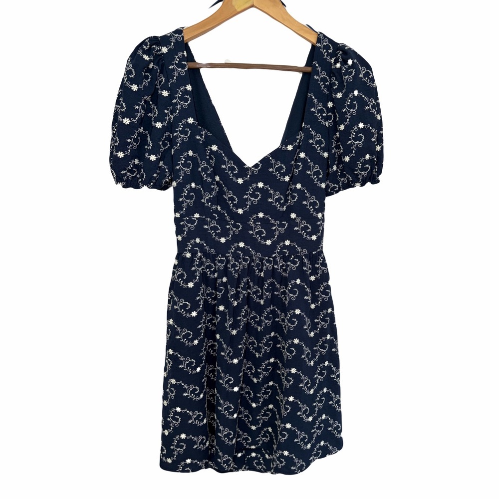 Francesca’s Blue Rain Embroidered Navy White Floral Babydoll Mini Dress Medium